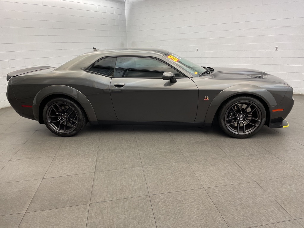 2020 Dodge Challenger R/T Scat Pack Widebody photo 3