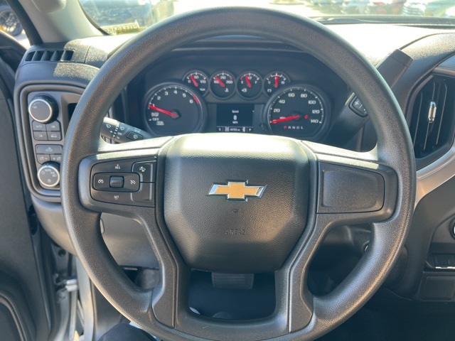 2024 Chevrolet Silverado 1500 Custom photo 13