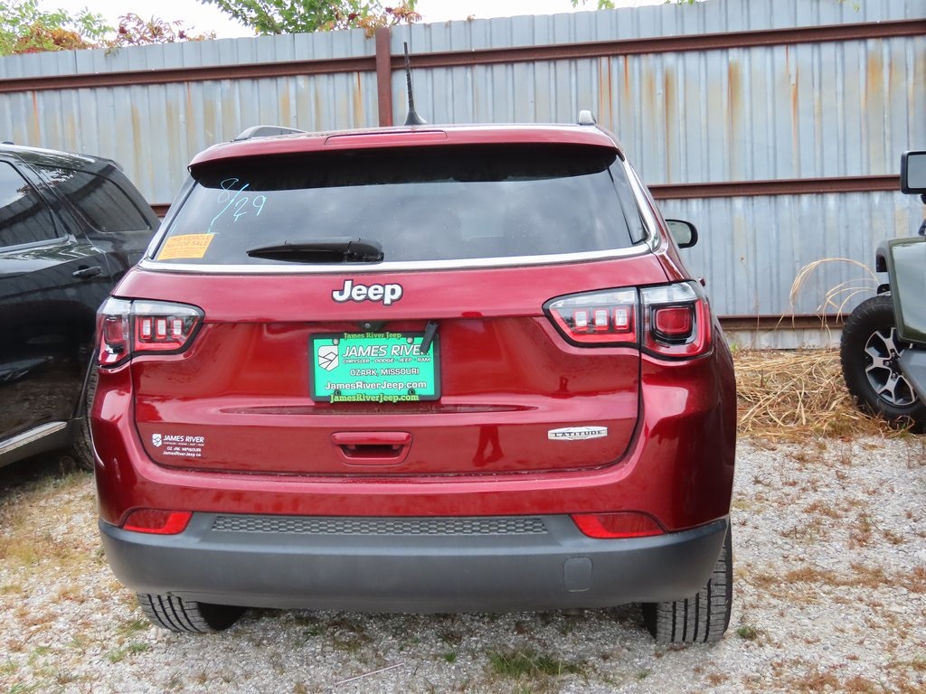 2022 Jeep Compass Latitude photo 8