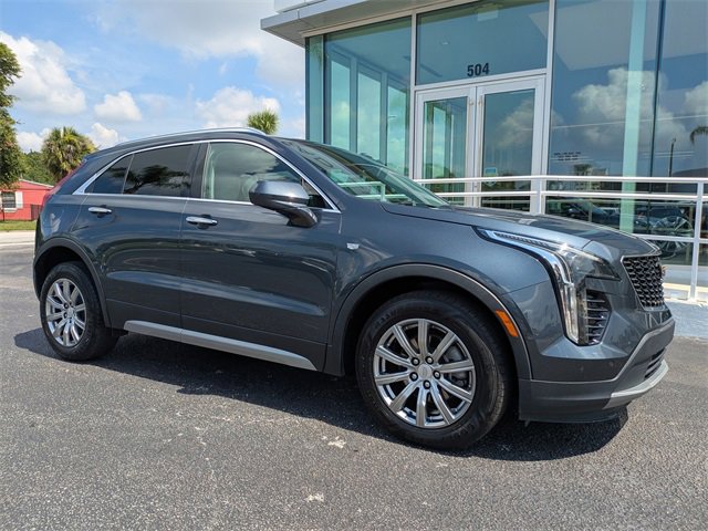 2020 Cadillac XT4 Premium Luxury photo 2