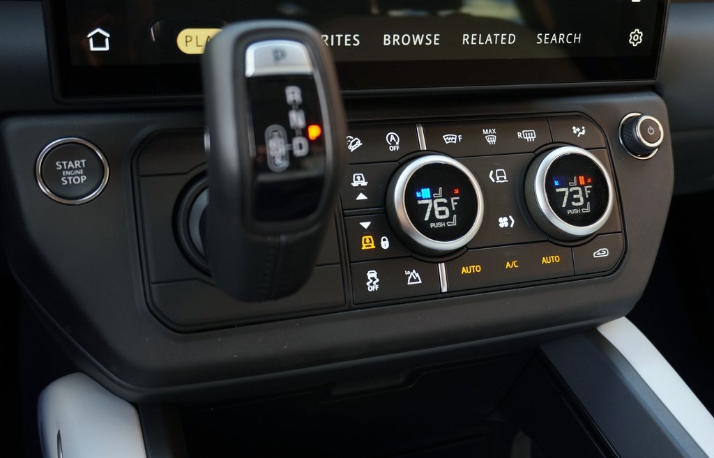 2026 LAND ROVER DEFENDER - Image 28