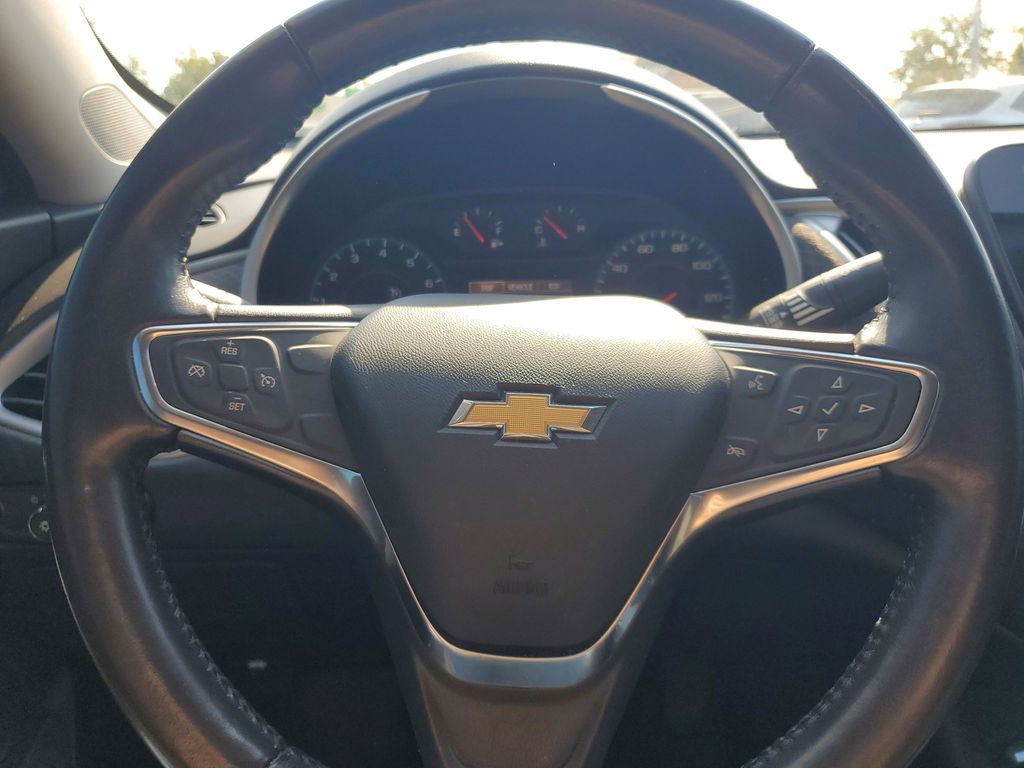 2021 Chevrolet Malibu RS photo 9