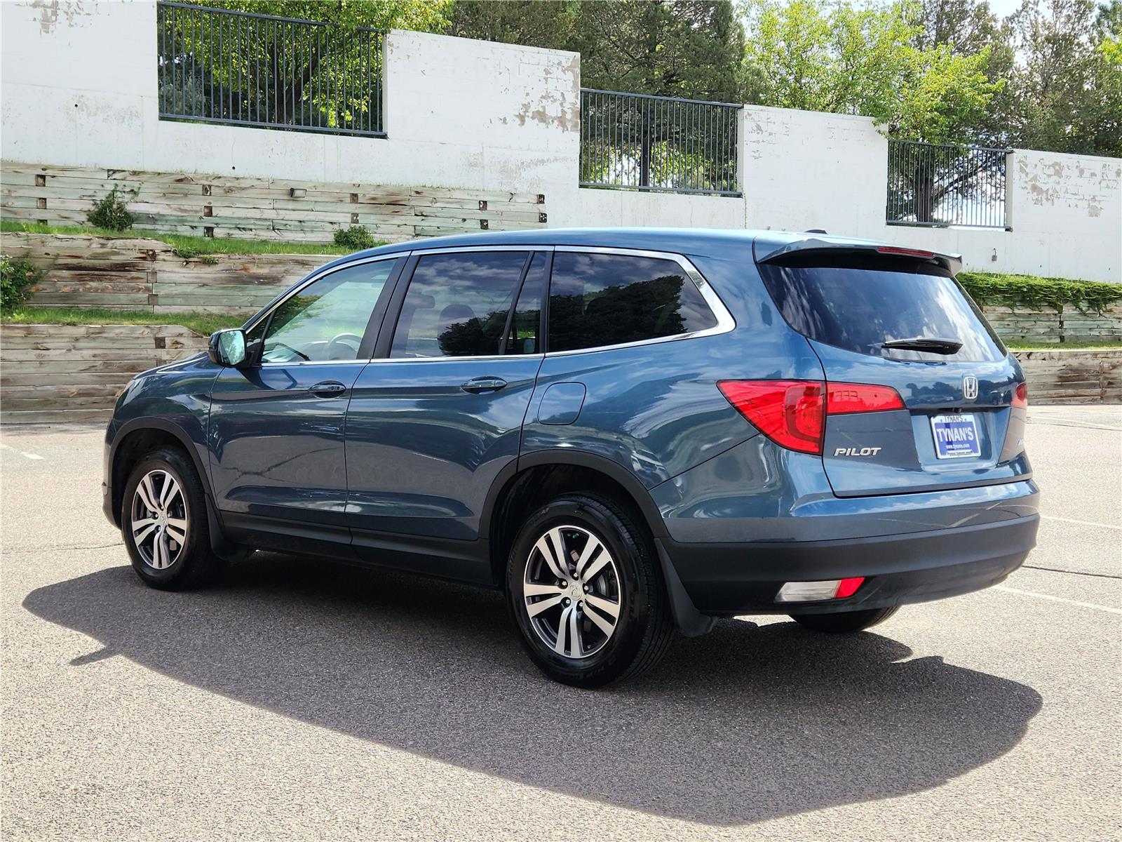 2016 Honda Pilot EX-L photo 5