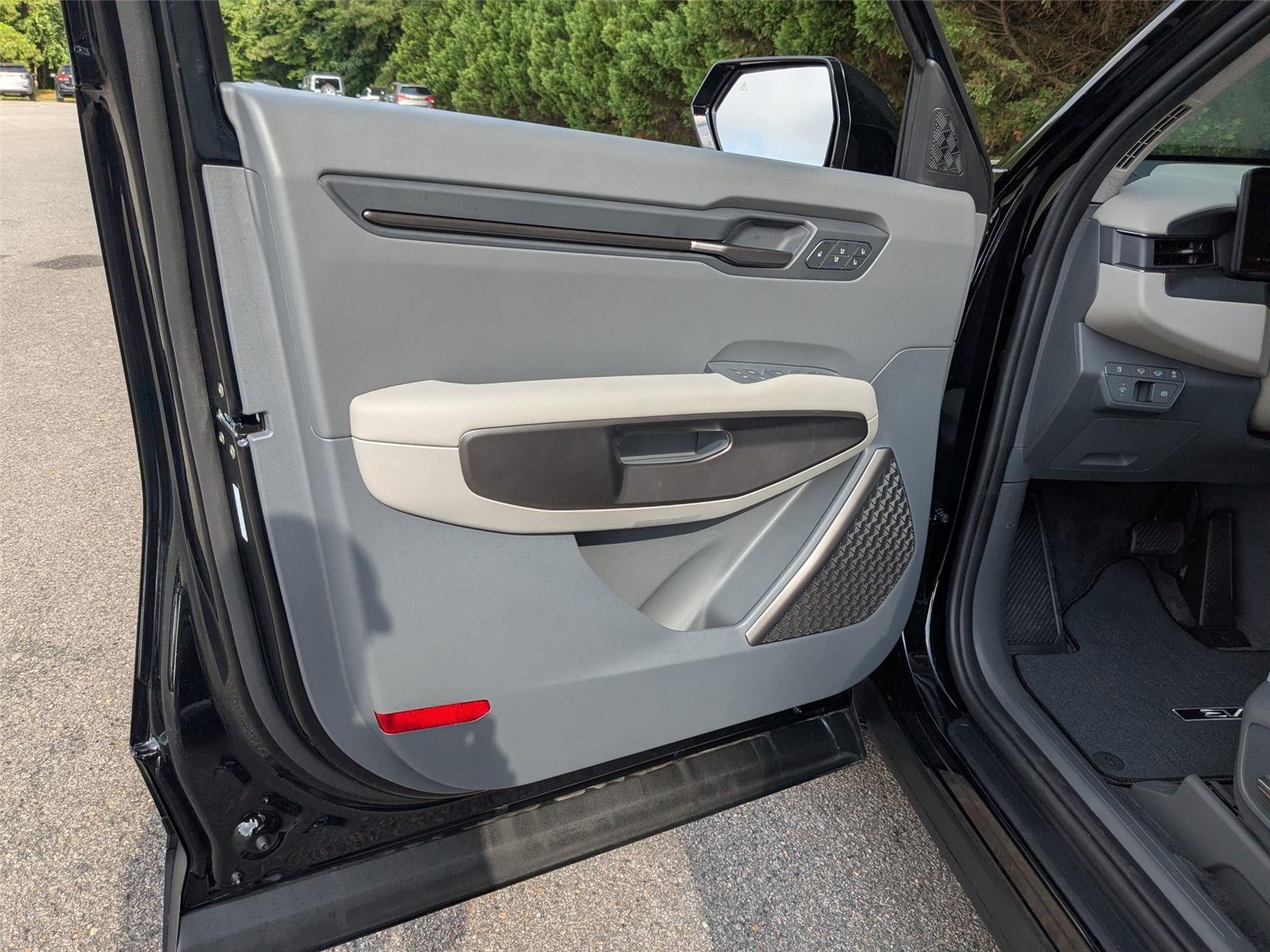2026 Kia EV9 Wind photo 10
