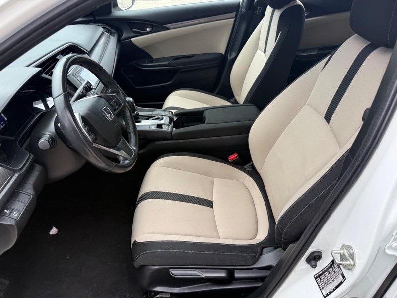 2018 Honda Civic Sport photo 16