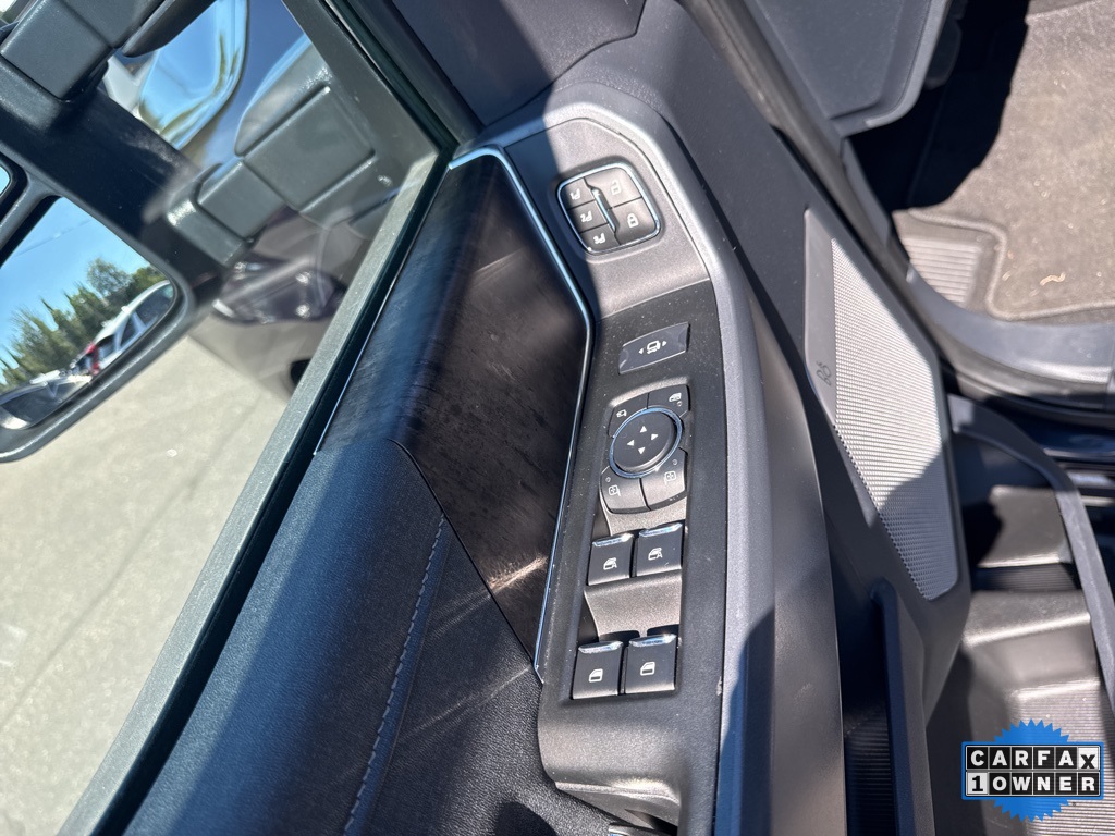 2024 Ford F-350 Lariat photo 18