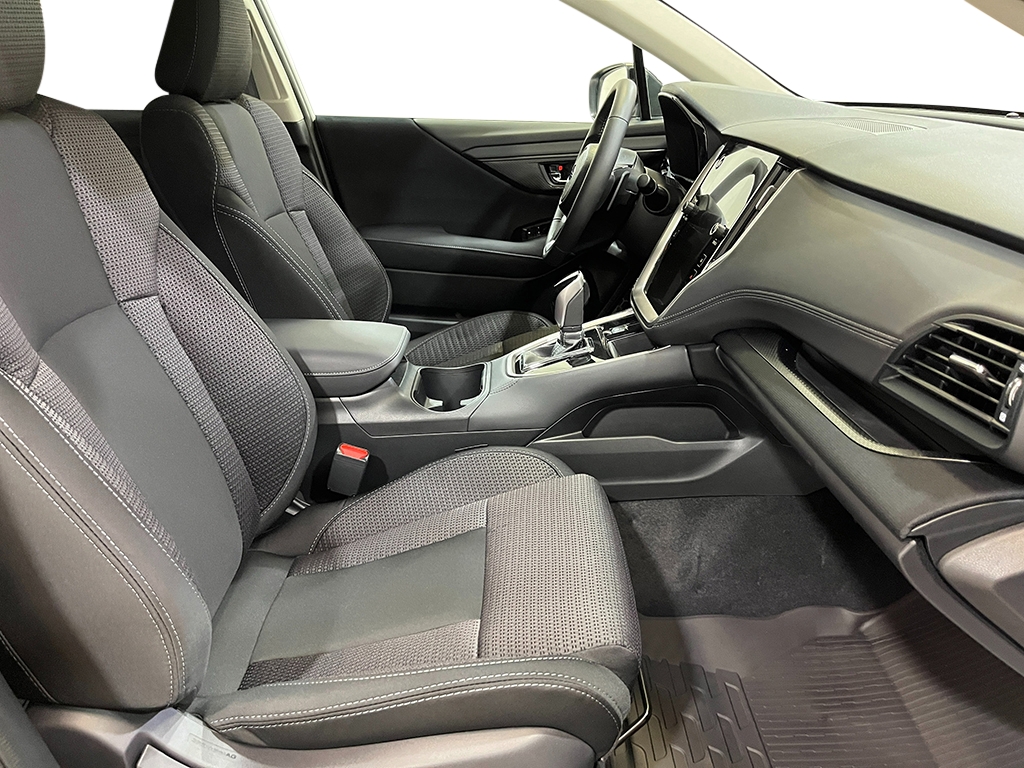 2025 Subaru Outback Premium photo 3