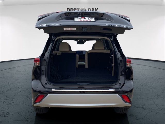 2021 Toyota Highlander Platinum photo 14