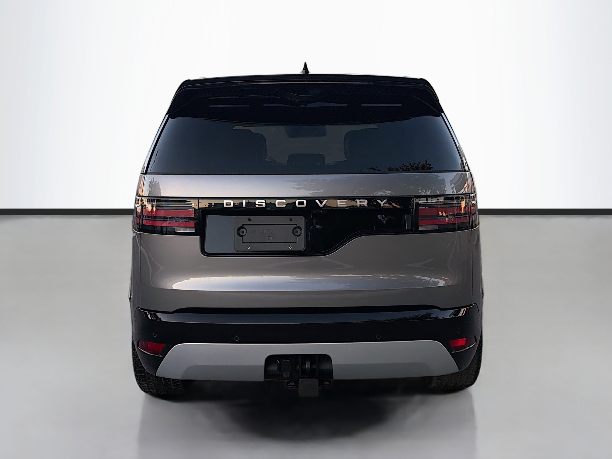 2026 Land Rover Discovery photo 4