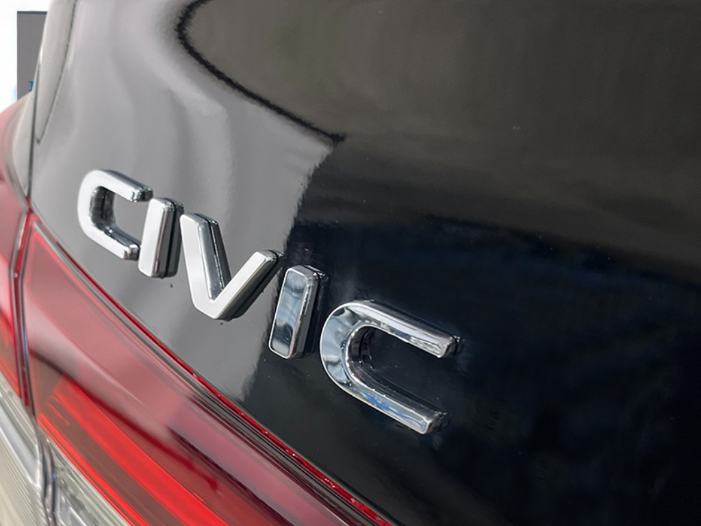 2026 Honda Civic Hybrid Sport Touring photo 6
