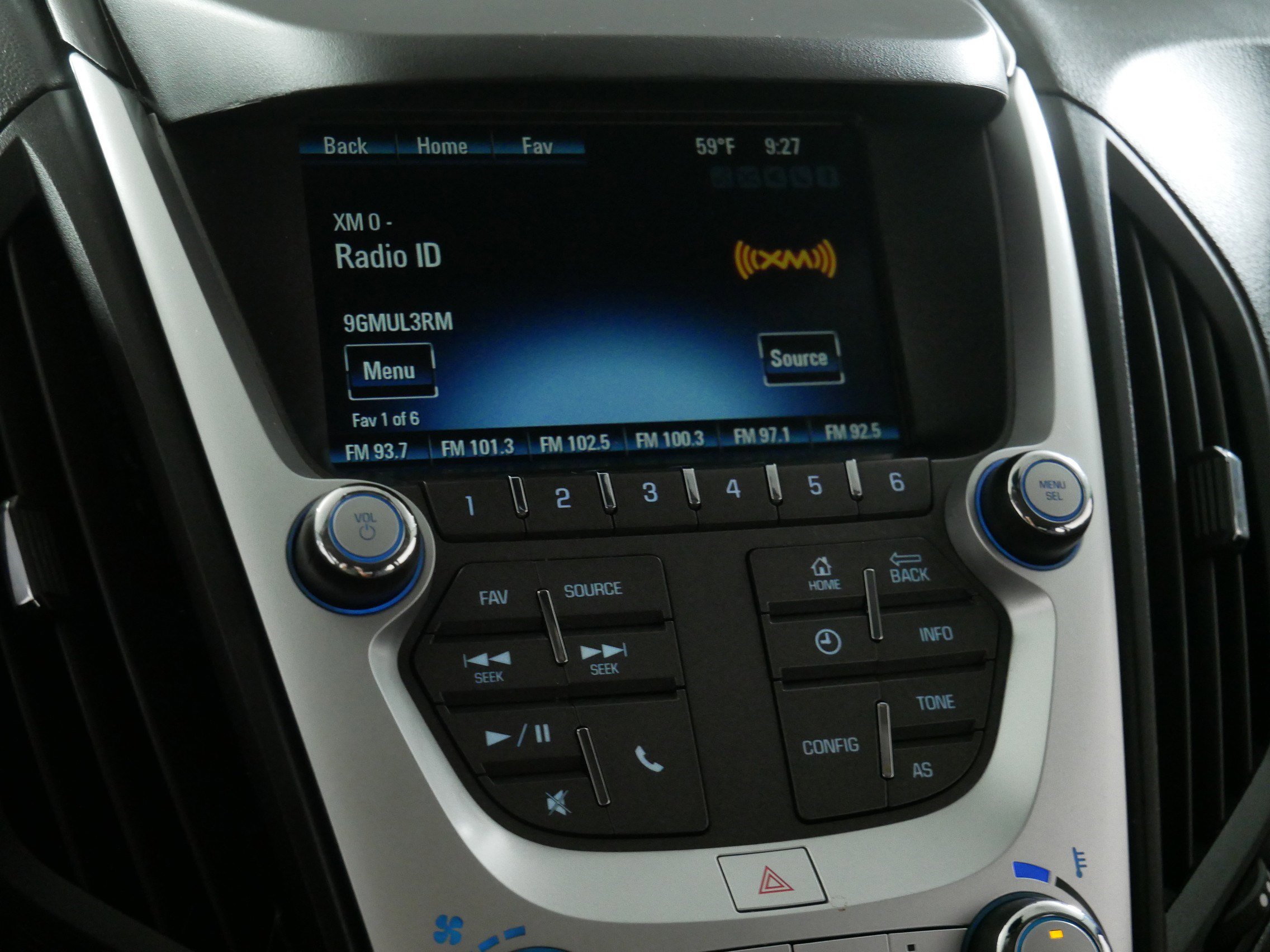 2017 Chevrolet Equinox LT photo 21