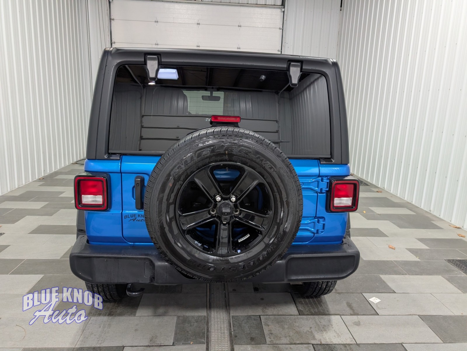 2023 Jeep Wrangler Sport Altitude photo 3