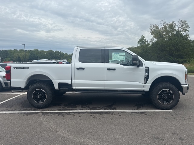 2025 Ford F-350 XLT photo 7