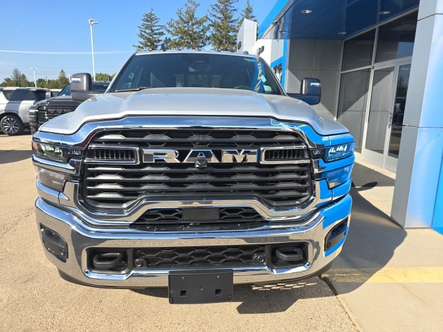 2026 Ram 2500 Tradesman photo 2