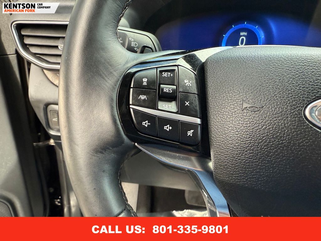 2021 Ford Explorer Platinum photo 16