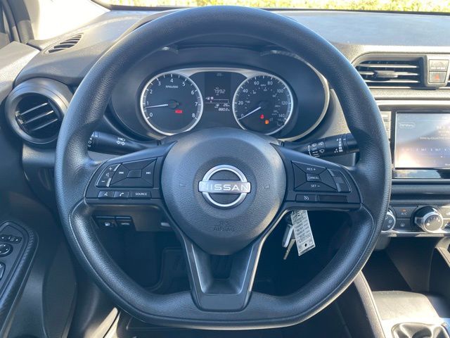 2024 Nissan Versa 1.6 S photo 13