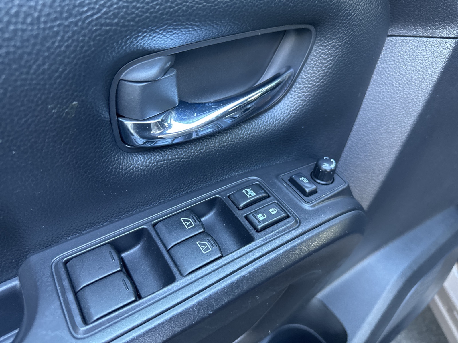2021 Nissan Titan PRO-4X photo 33