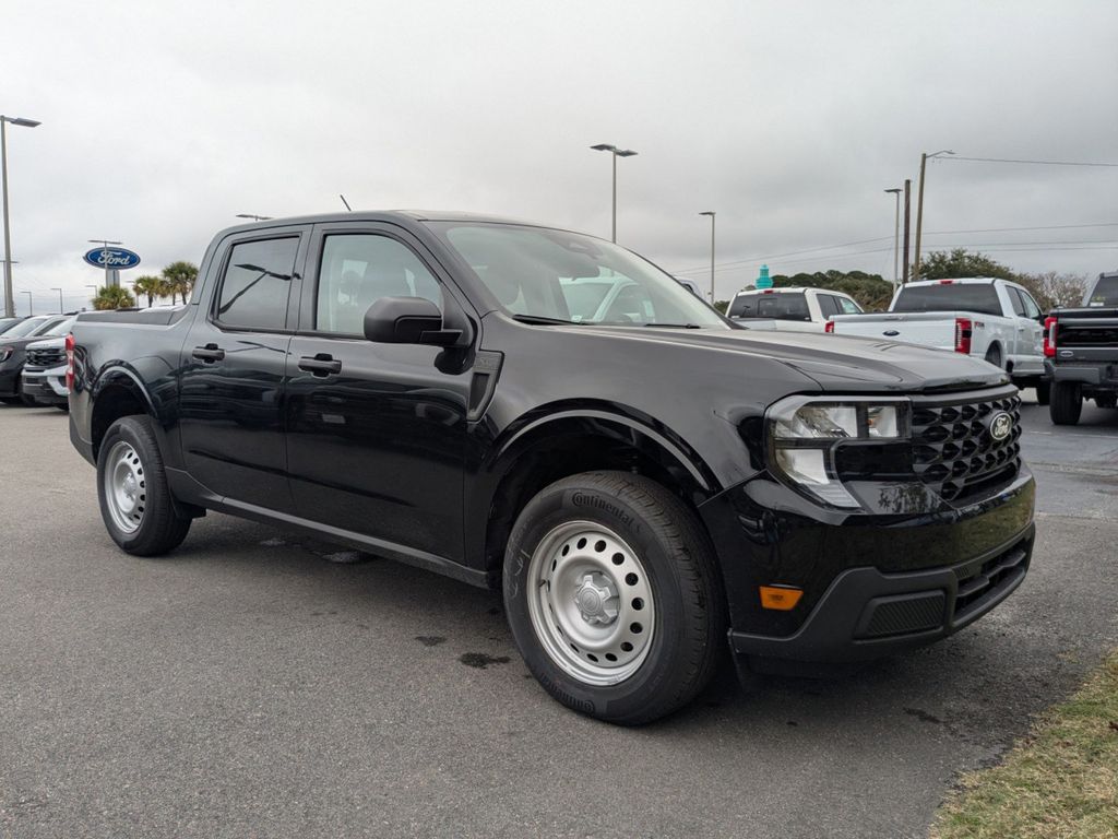2025 Ford Maverick XL photo 2