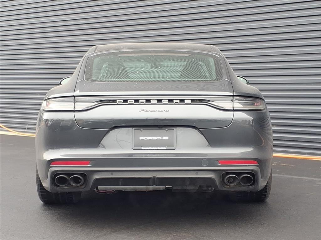 2022 Porsche Panamera Platinum photo 4
