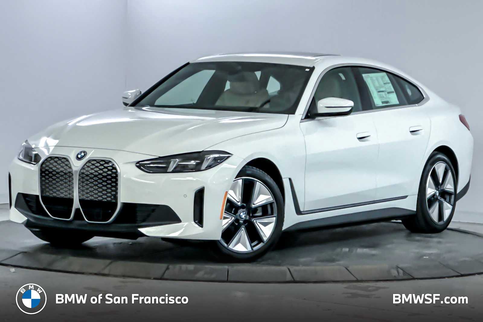 2025 BMW i4 40's photo