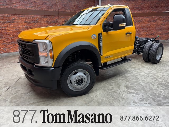 2026 Ford F-550 Super Duty Chassis Cab XL's photo