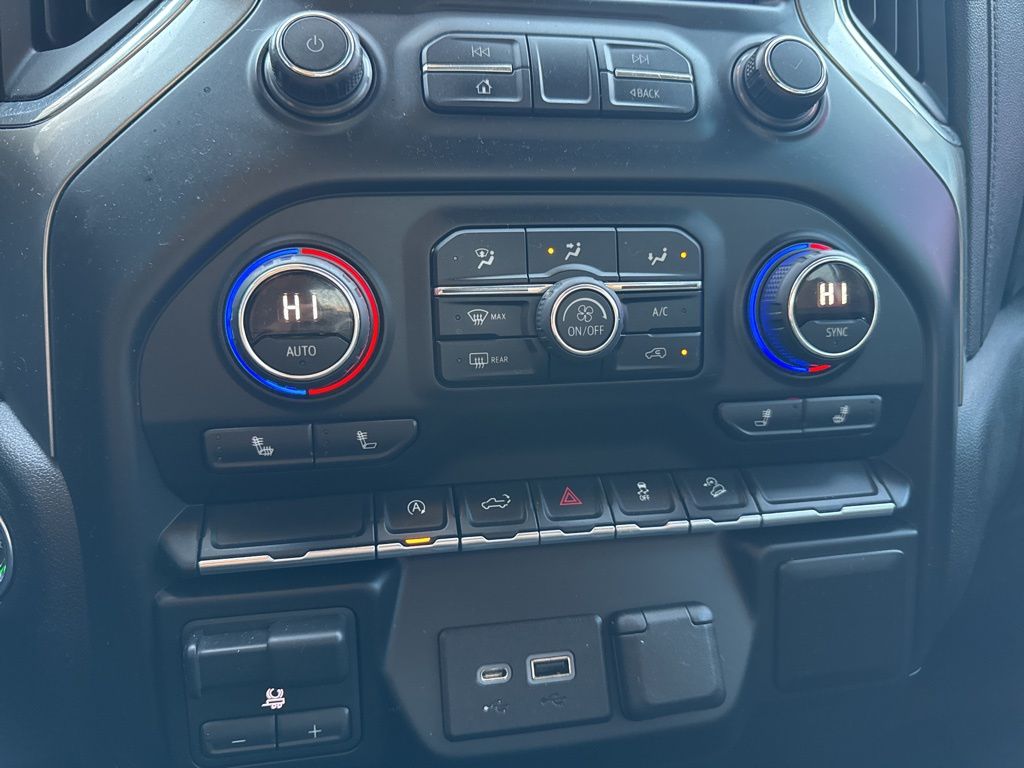 2019 Chevrolet Silverado 1500 LT photo 11