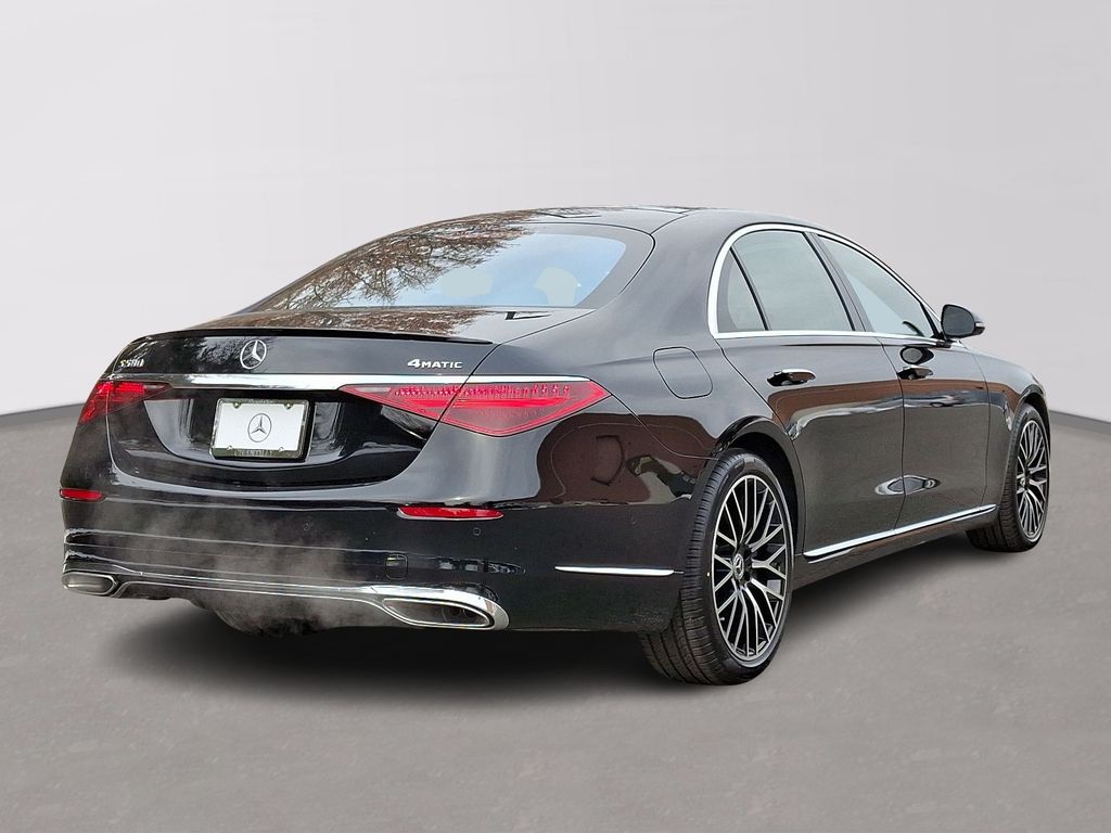 2025 Mercedes Benz S 580 photo 3