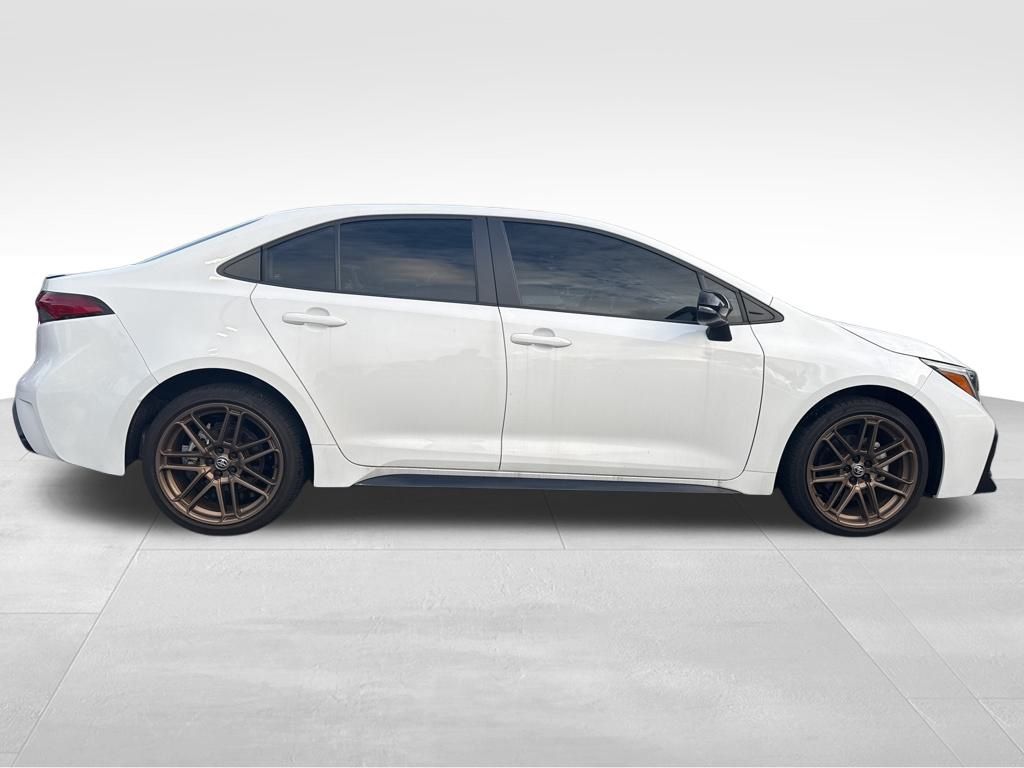 2024 Toyota Corolla SE photo 4