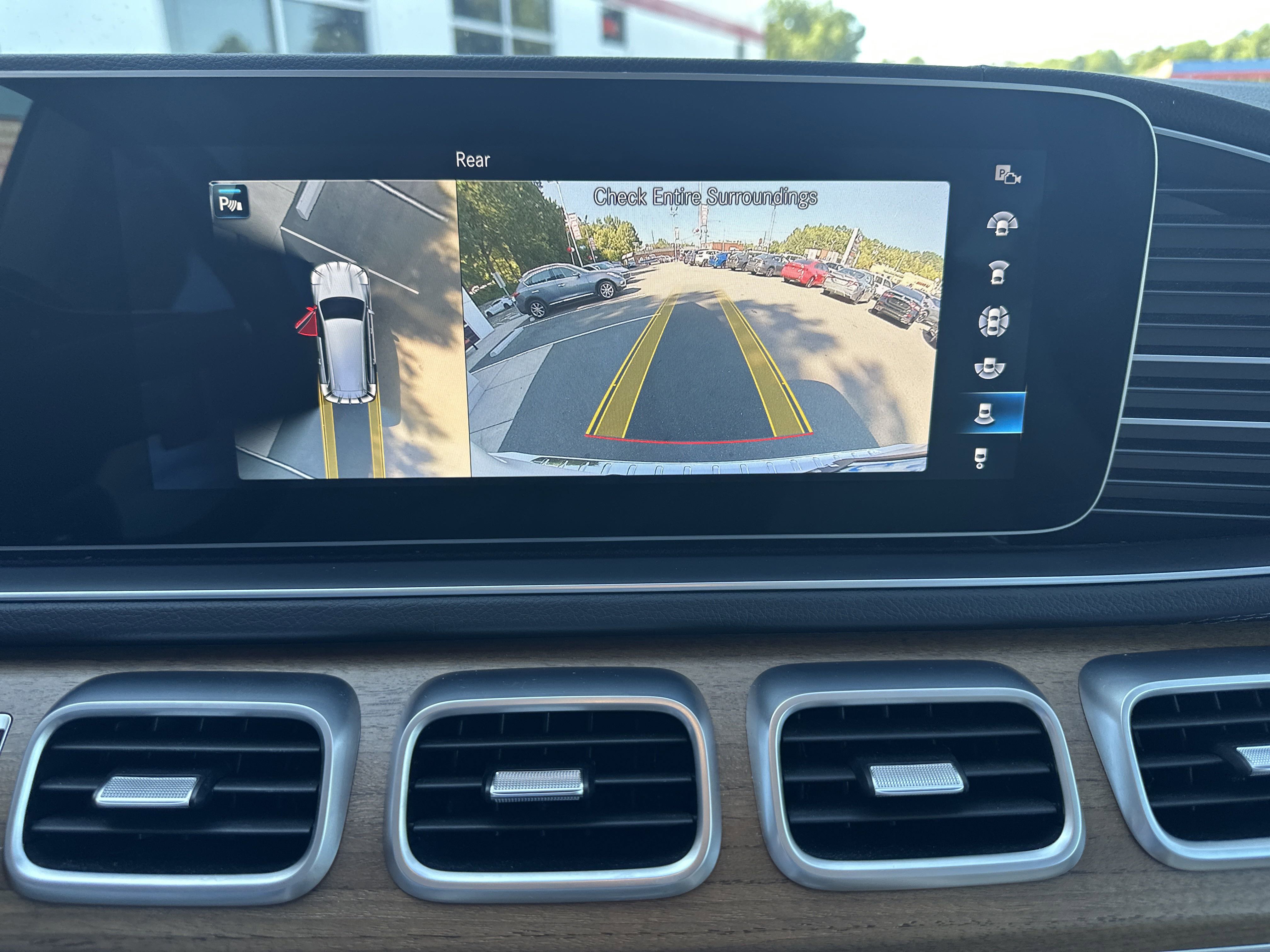 2023 Mercedes Benz GLS 450 4MATIC photo 10