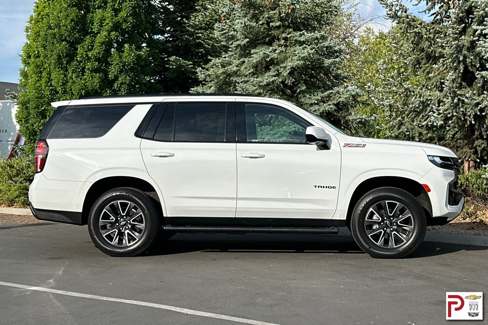 2021 Chevrolet Tahoe Z71 photo 3