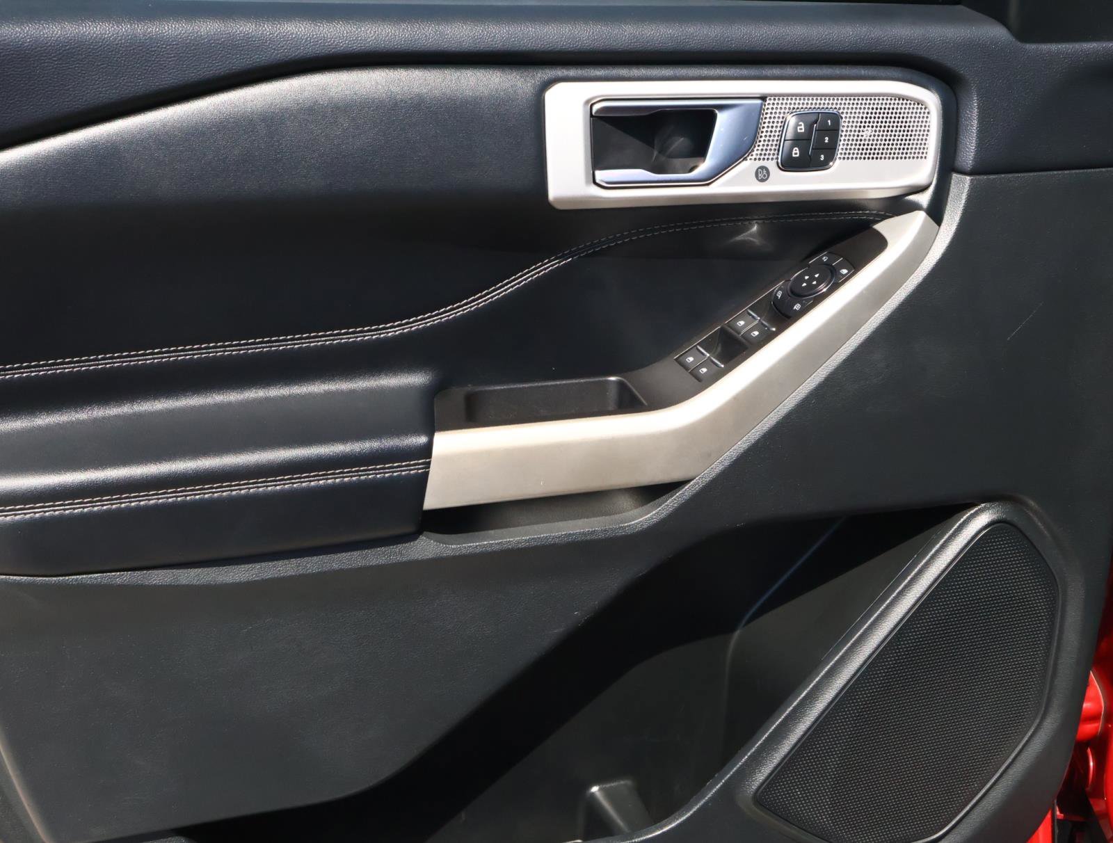 2022 Ford Explorer Limited photo 15
