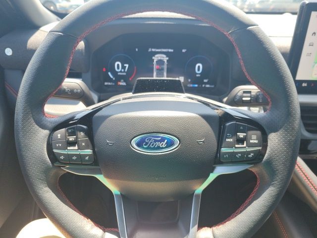 2025 Ford Explorer ST-Line photo 11