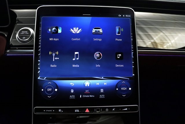 2023 Mercedes Benz S 580 4MATIC photo 9
