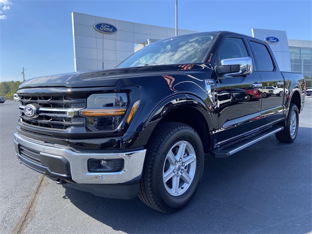 2025 Ford F-150 XLT's photo