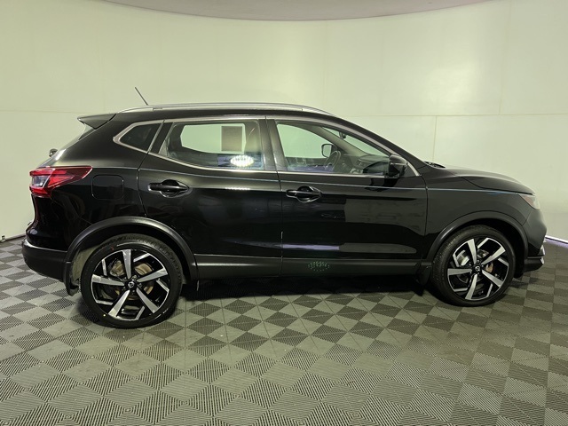 2022 Nissan Rogue Sport SL photo 9