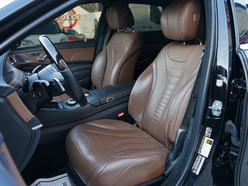 2019 Mercedes Benz S 560 photo 3