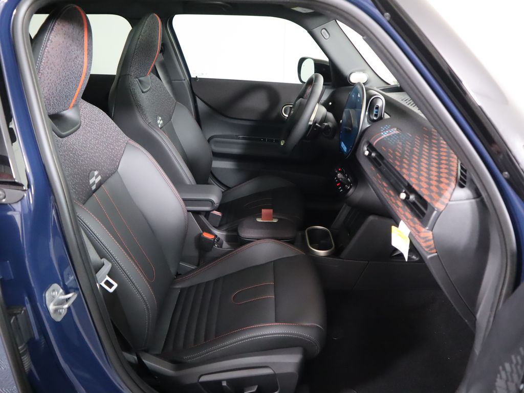 2026 Mini Cooper 4 Door Hardtop S Iconic photo 17