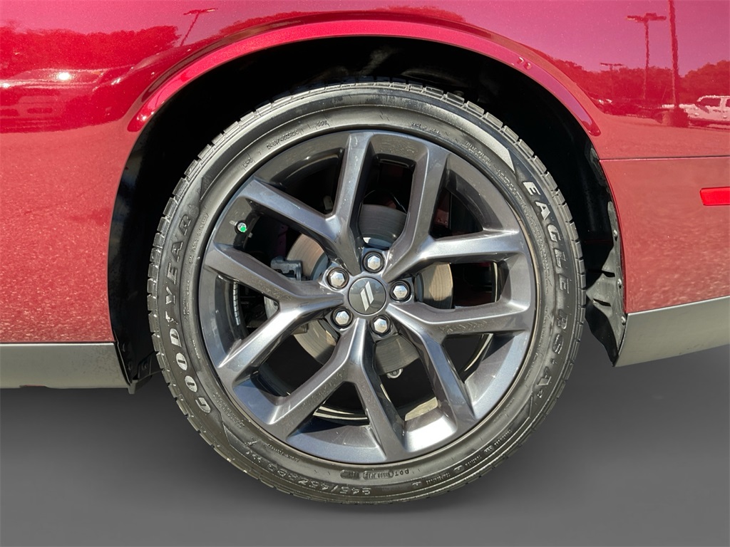 2023 Dodge Challenger R/T photo 10