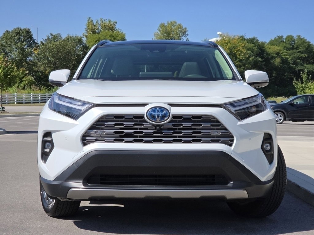 2023 Toyota RAV4 Hybrid Limited photo 3