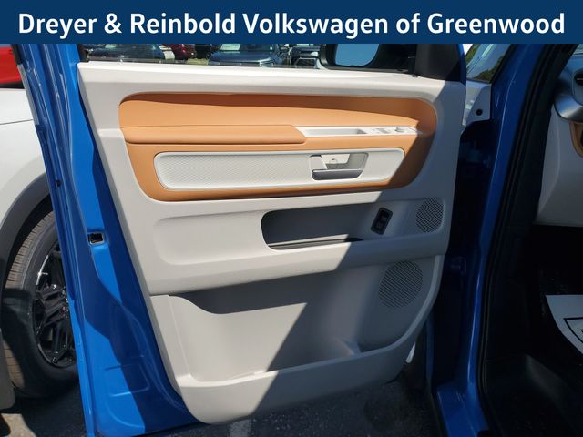2025 Volkswagen ID. Buzz photo 14