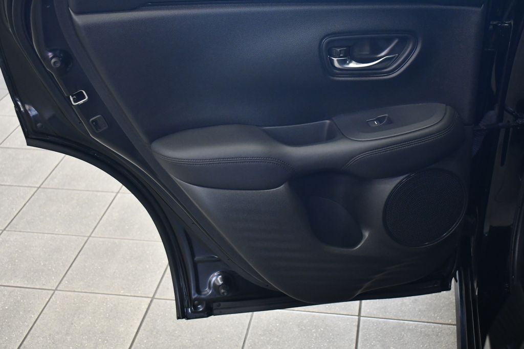 2023 Honda HR-V LX photo 23