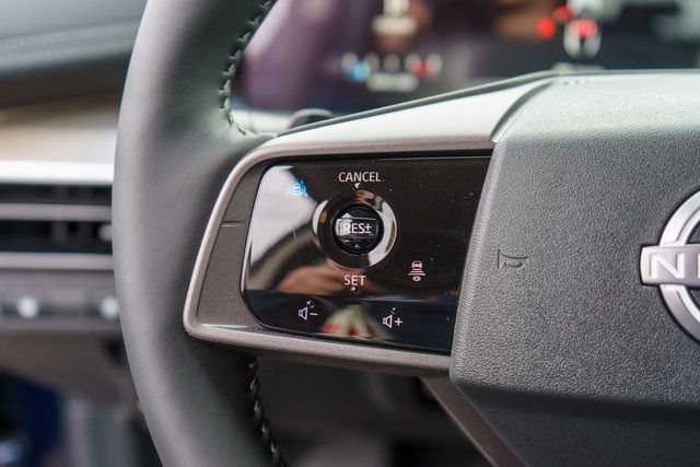 2025 Nissan Murano SL photo 9