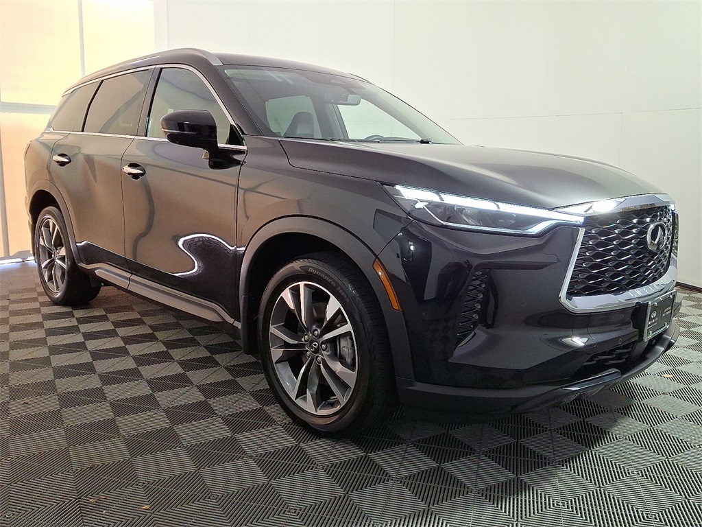 2025 Infiniti QX60 Luxe photo 3