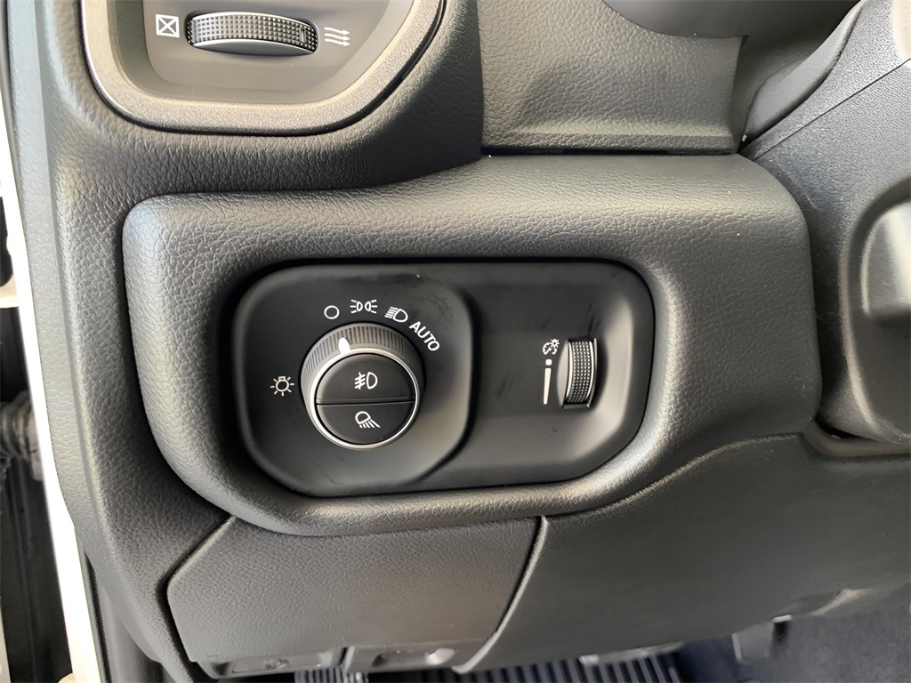 2025 Ram 2500 Tradesman photo 20
