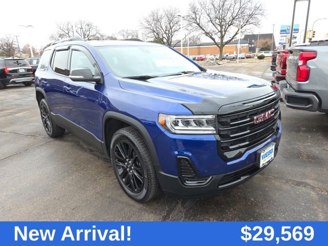 2023 GMC Acadia SLE's photo