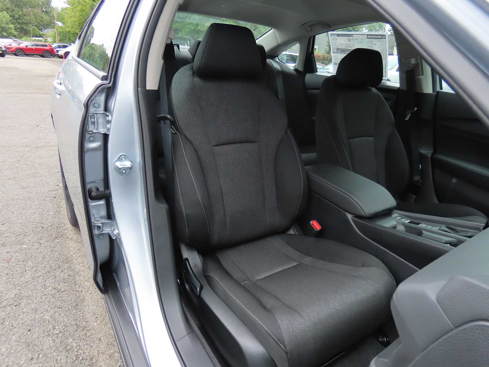 2025 Honda Accord SE photo 14