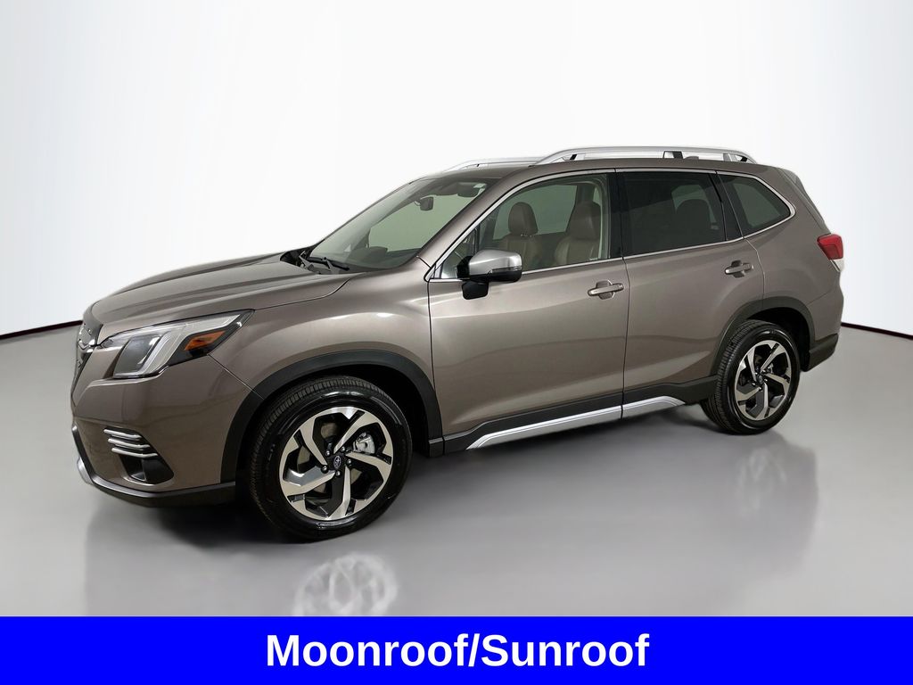 2022 Subaru Forester Touring photo 4