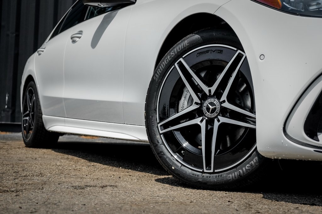 2025 Mercedes Benz C 300 4MATIC photo 7