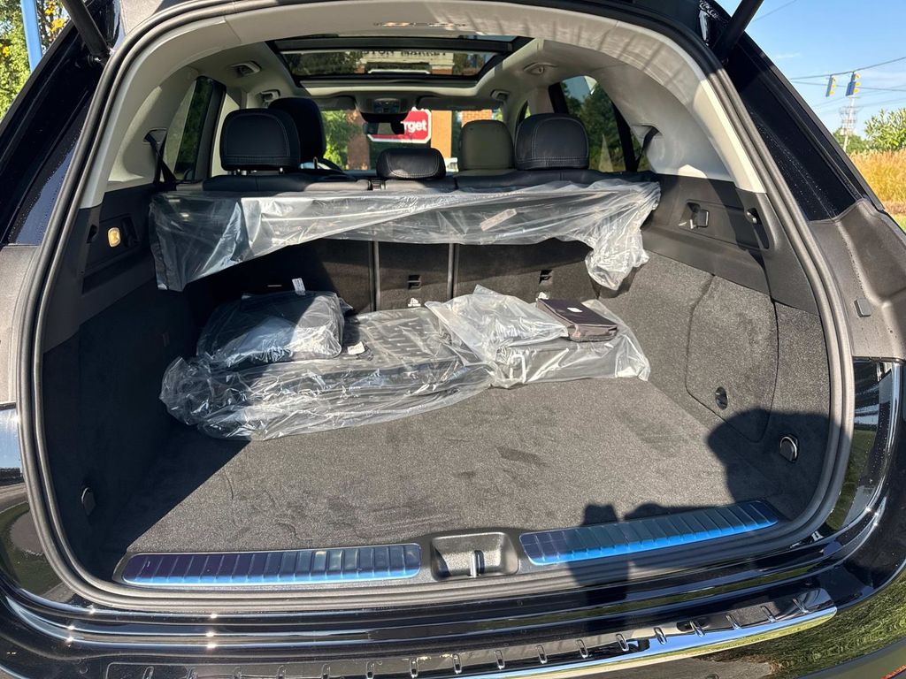 2026 Mercedes Benz GLE 450e 4MATIC photo 5