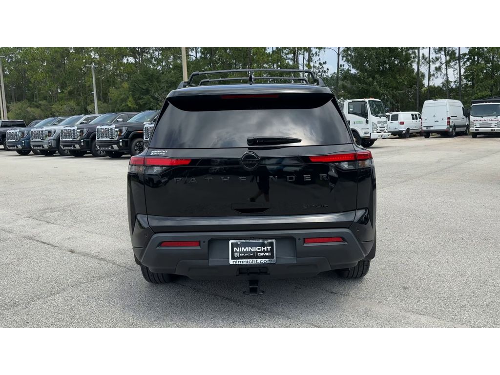2024 Nissan Pathfinder SV photo 7